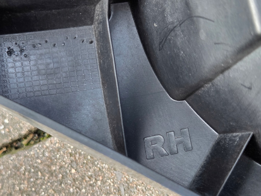 фото №11, Citroen c3 aircross przed lift кронштейн лампы правый перед 13490039 17-2021