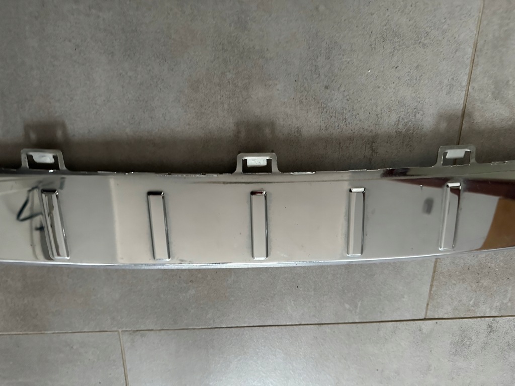 Хром молдинг бампера задняя a2518852021 mercedes w251 lift r amg Оригинал