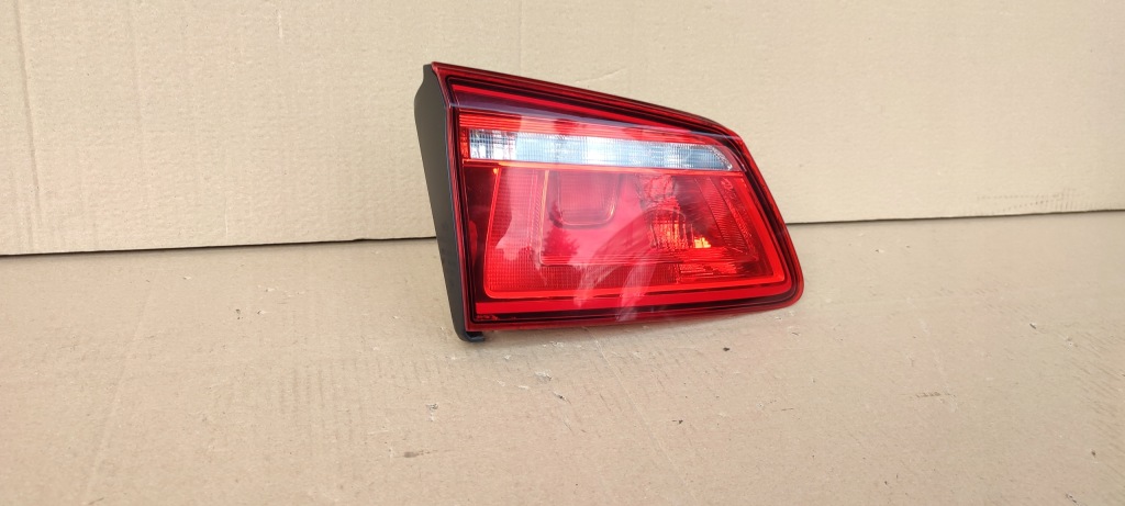 фото №1, Vw golf vii sportsvan лампа задняя левая 2014+