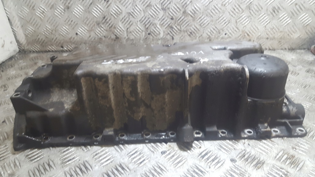 Поддон масляная volvo s80 2.5 turbo Недорого