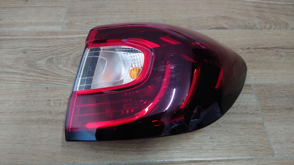 фото №1, Renault captur lift led лампа права задня