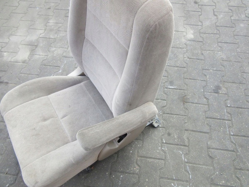 фото №15, Toyota sequoia 2001 сидіння лівий правий перед