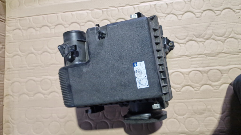 фото №1, Toyota hilux 8 viii lift 2.8d корпус фильтра воздуха