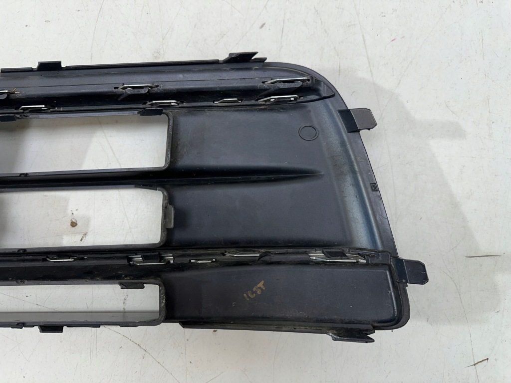 Решётка бампера правая перед audi q5 80a s-line 80a807680d с Разборки