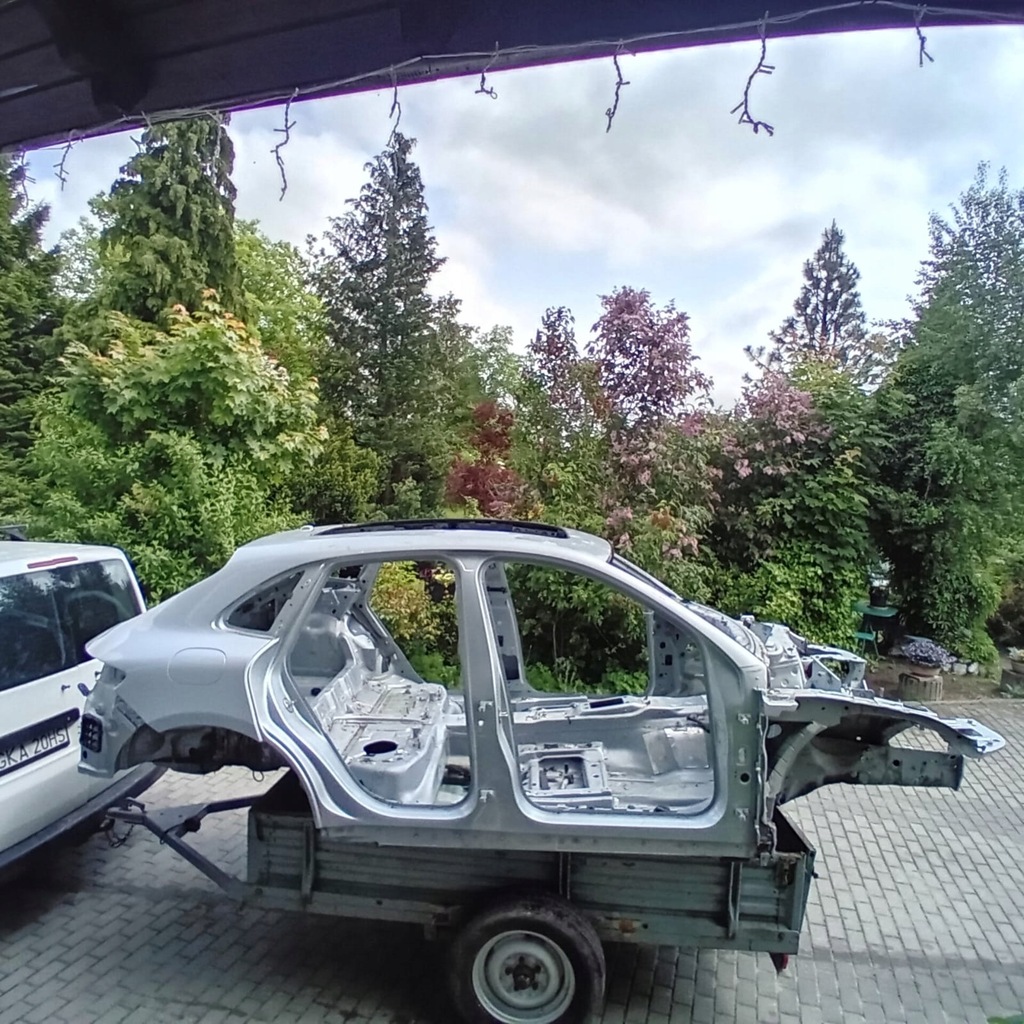 фото №1, Idealna кузов кузов kpl. кузов чверть панорама дах porsche macan 1