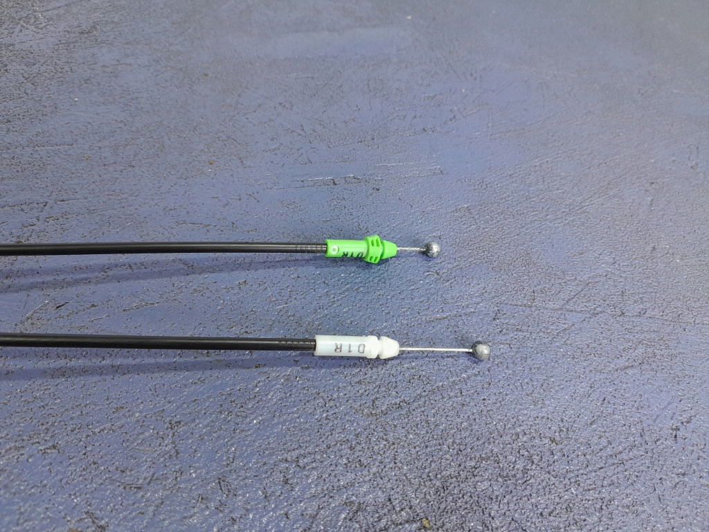 фото №5, Toyota corolla xi e16 замок дверь задняя правый 4 pin