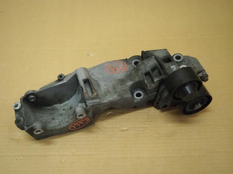 фото №3, Кронштейн генератора renault trafic ii opel vivaro a