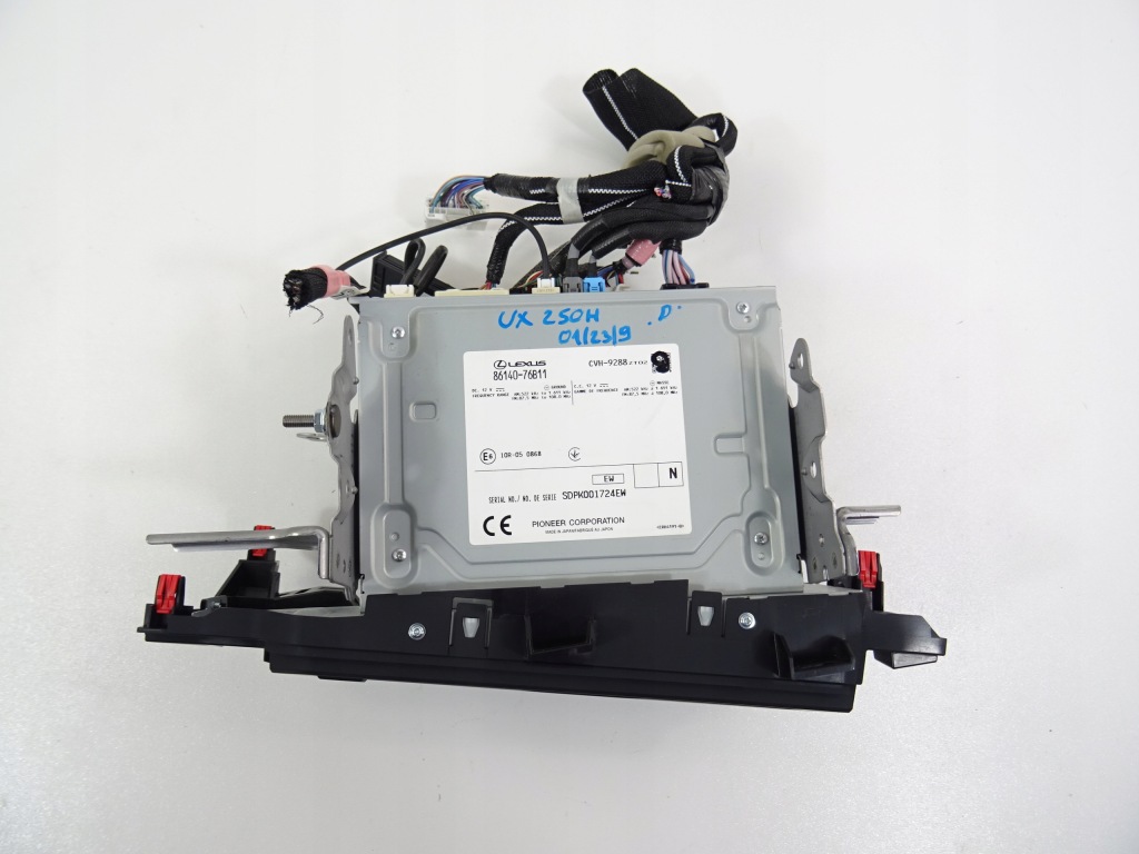 Lexus ux 250h считыватель навигации разъёмы 86140-76b11 Киев