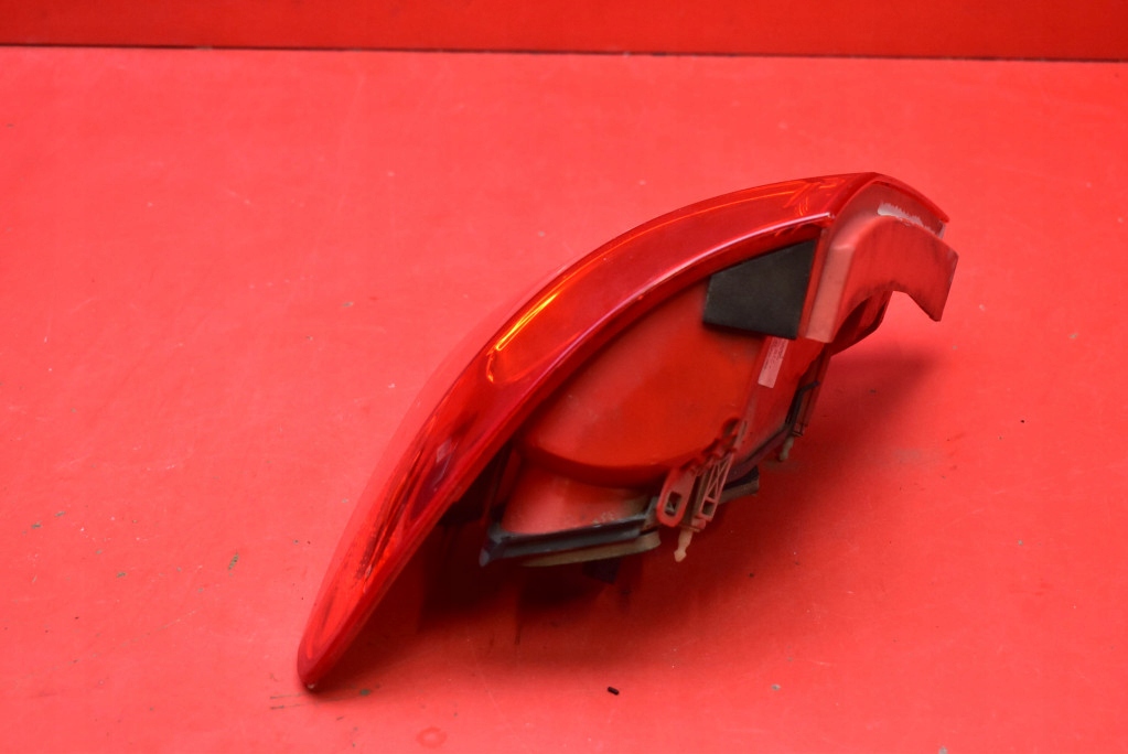 фото №3, Лампа правая задняя задняя 8200700047 renault thalia 2 ii 08-12