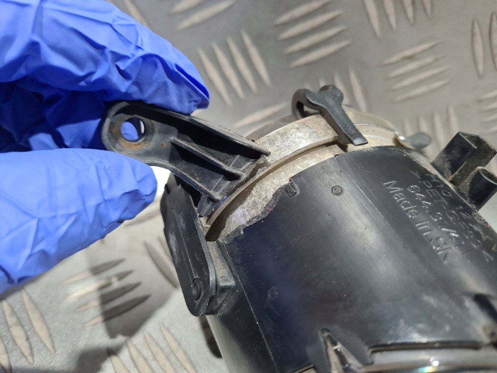 Левая решётка бампера противотуманная фара opel astra j gtc Недорого