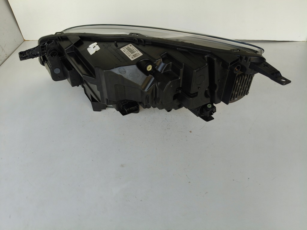 Фара правый  фара ford kuga mk3 19- full led Оригинал
