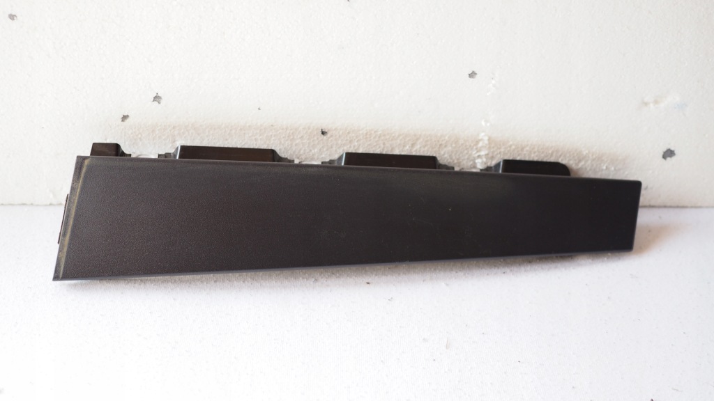 фото №1, Молдинг накладка дверь правый задняя citroen c3 iii 9813248180