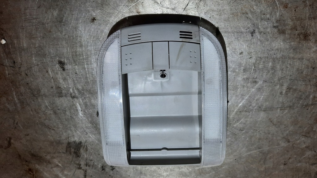 фото №1, Лампа салона toyota corolla e15 11r