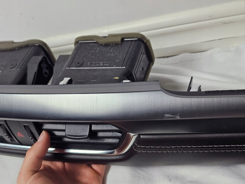 фото №8, Решітка обдув молдинг захист dekor консолі w панель шкіра mazda 6 iii gj