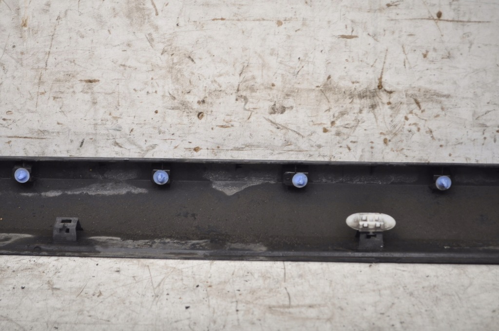 фото №7, Peugeot 2008 накладка поріг права