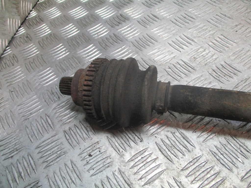 Привідний вал права задня smart fortwo 0.8 cdi Ціна