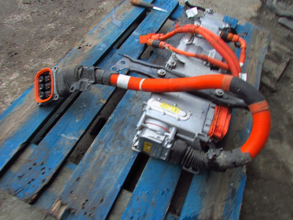 фото №12, Bmw f45 mini f60 інвертор перетворювач модуль зарядний пристрій leb452d