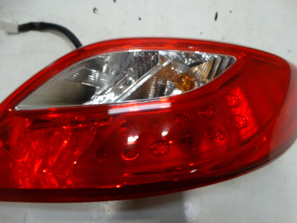 фото №9, Лампа задняя правый задняя mazda 2 de d65151150 2011r.