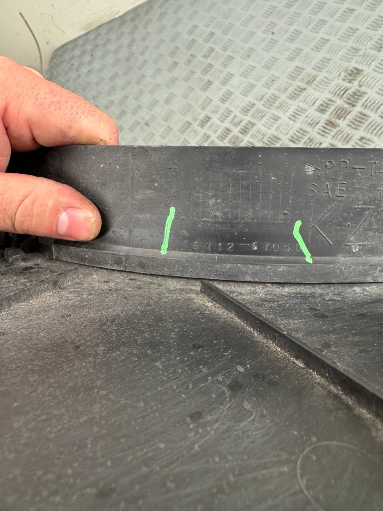 Корпус вентилятора радиатора toyota land cruiser typ j90 16711-67080 с Разборки