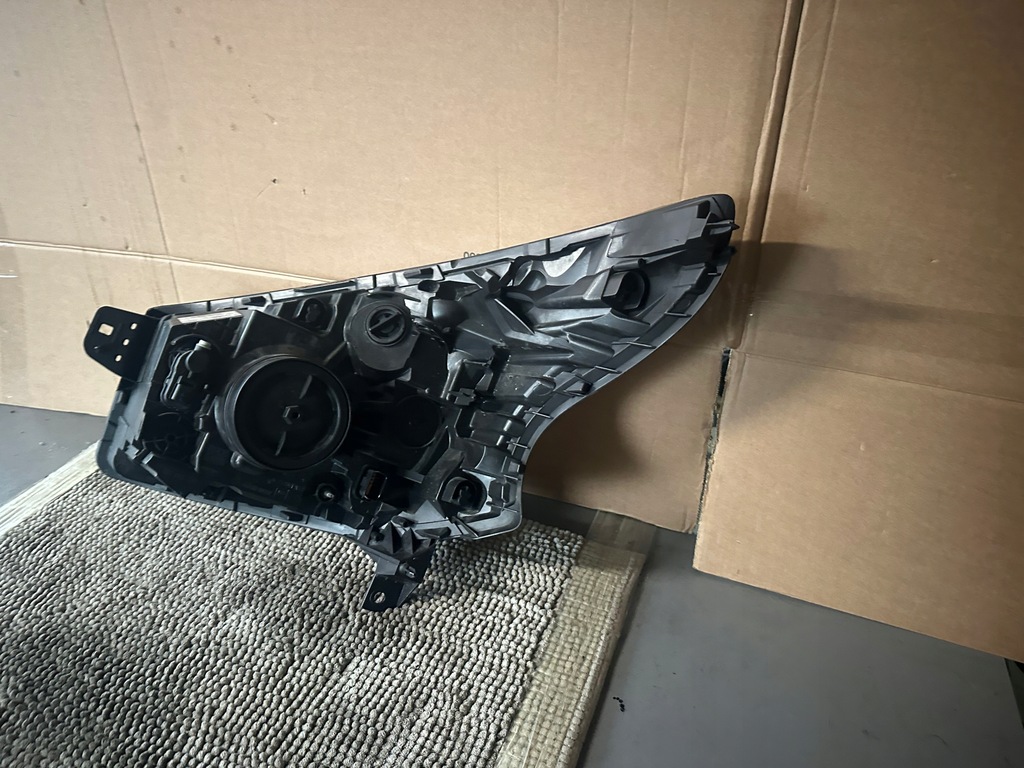 фото №11, Renault trafic iii 14-19 лампа передняя правая оригинальная