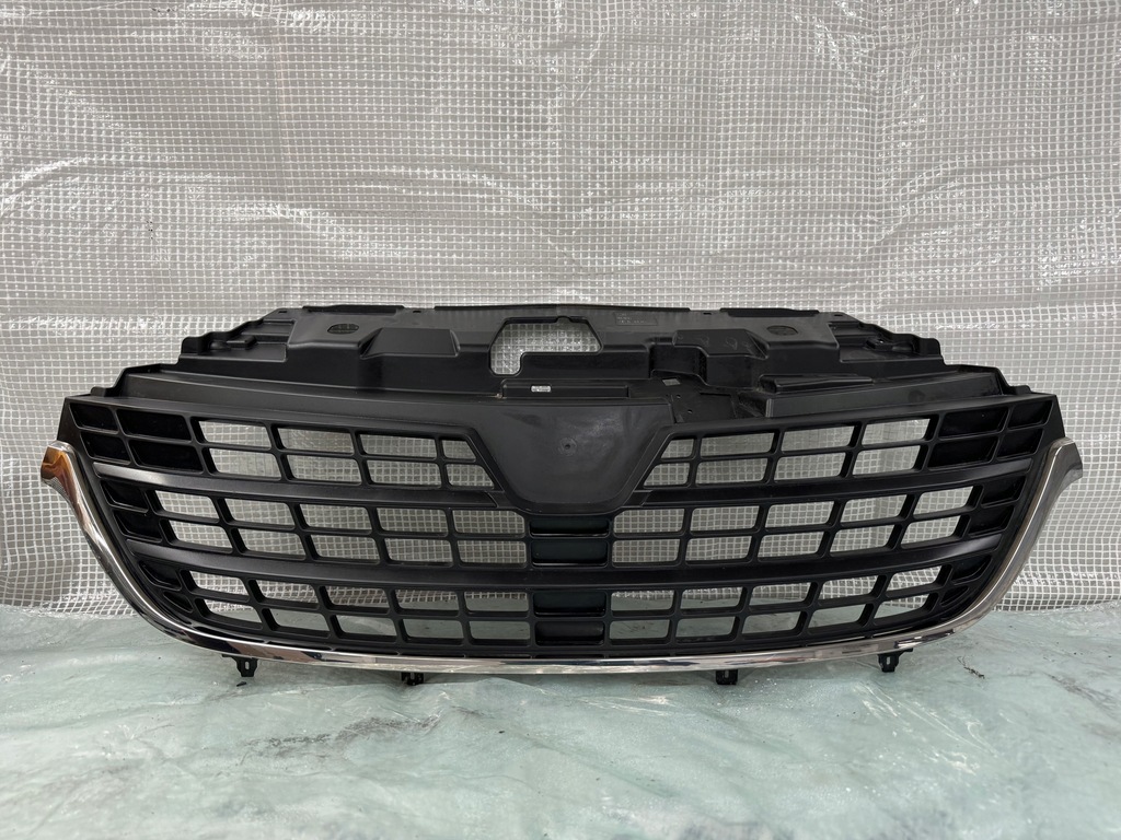 фото №1, Renault trafic lift 19-21 решётка радиатора