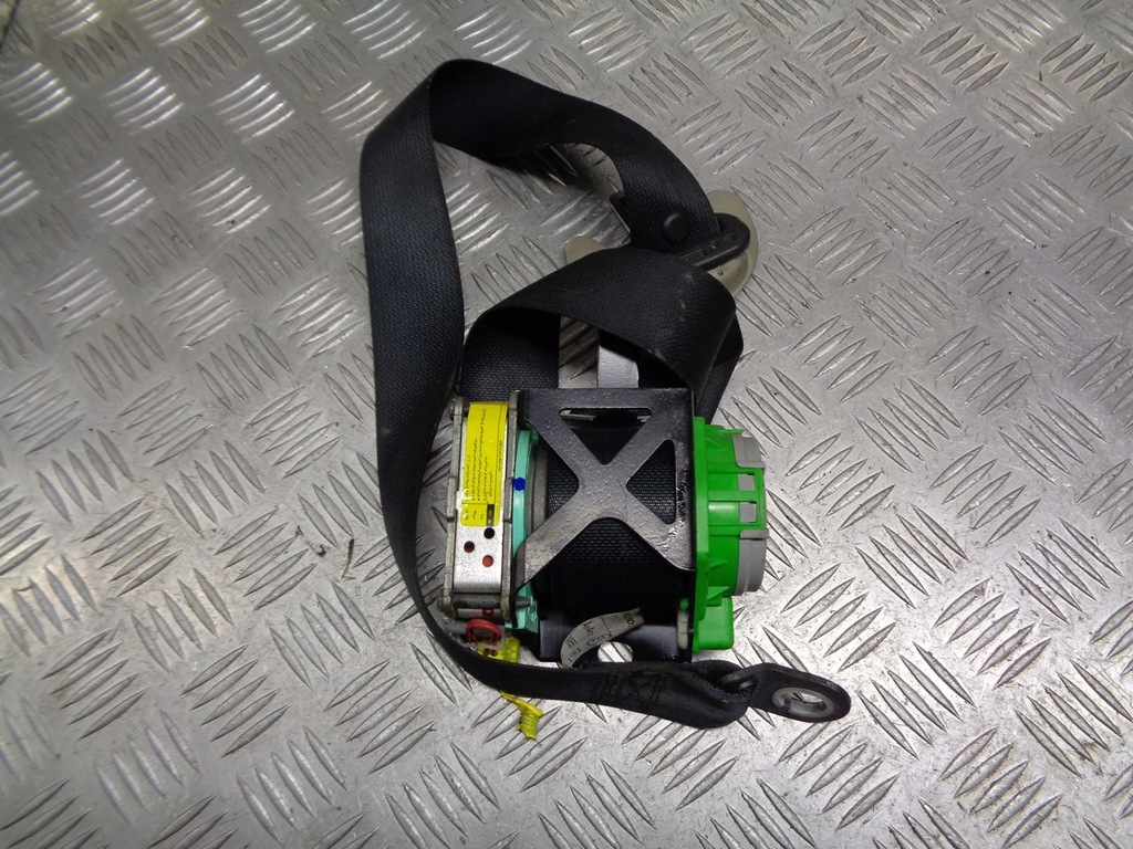 фото №1, Pas безопасности правый перед auris 73210-02220