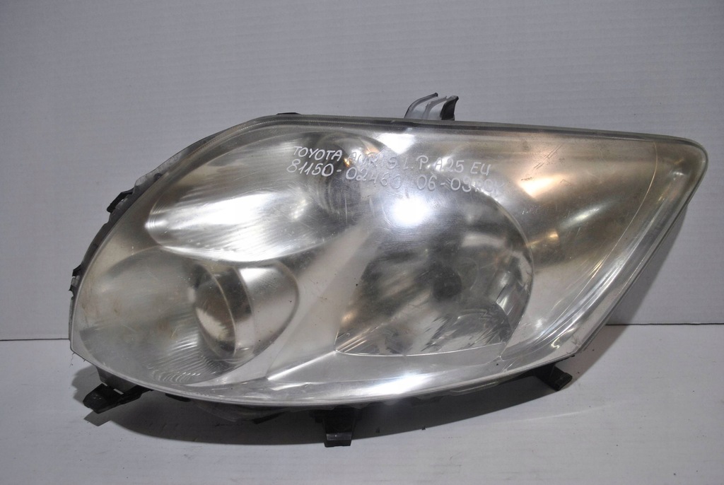 фото №1, Лампа передняя левый перед toyota auris i eu