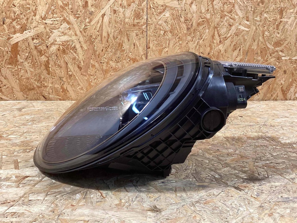 фото №10, Porsche 911 992 лампы левая правая matrix ece 9p5941060e 9p5941059e