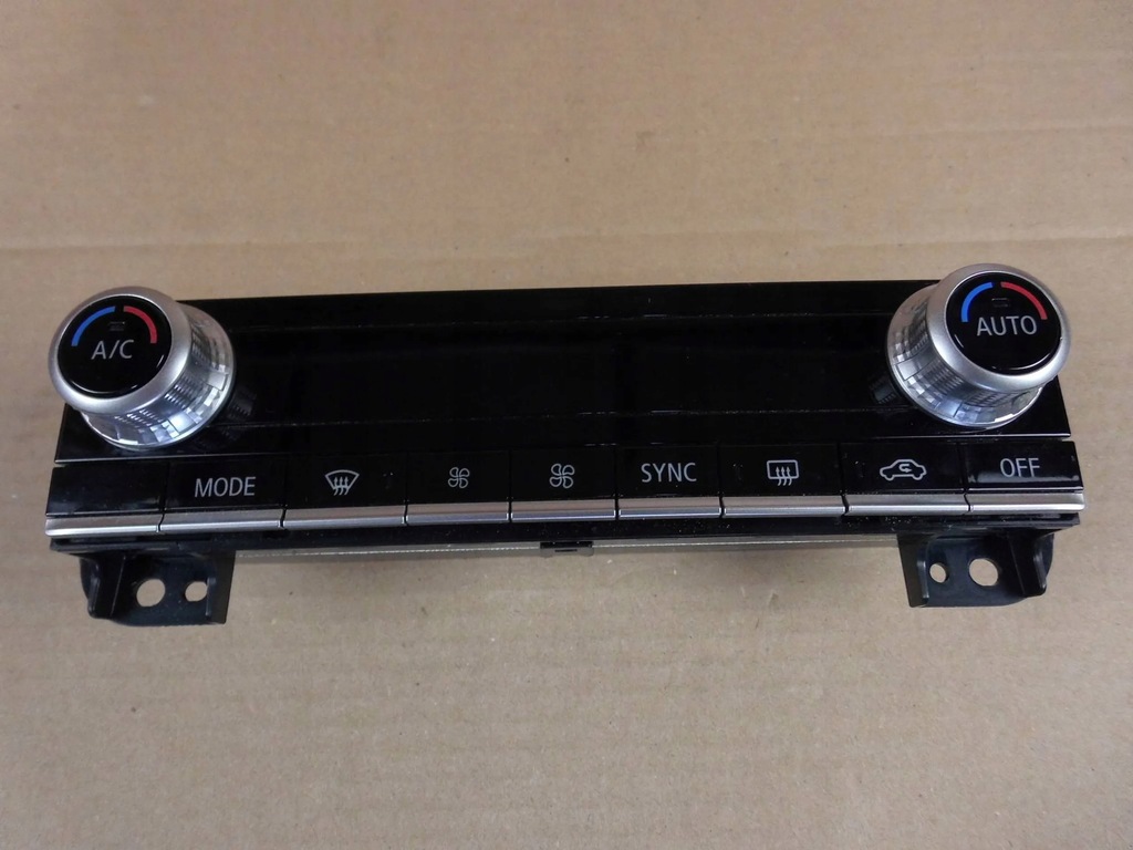 фото №1, Mitsubishi outlander iii lift панель кондиционера