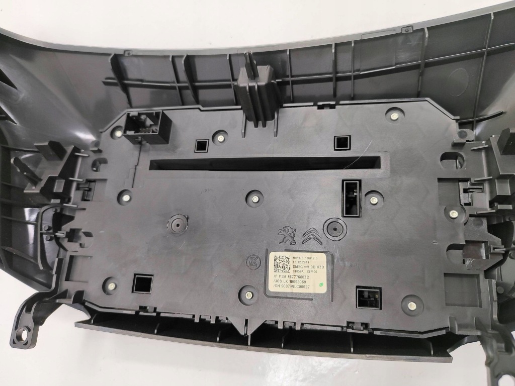 фото №11, Peugeot 308 2015 кнопки многофункциональные