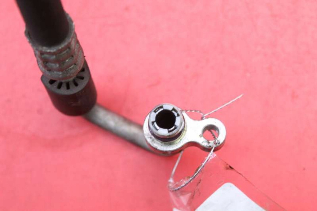 фото №4, Шланг трубка кондиционера 9230693 mini cooper one r56 1.6 t 184 km 10-14