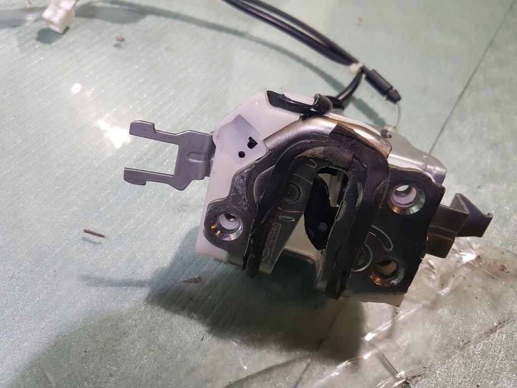 фото №5, Замок дверь правый задняя toyota hilux viii