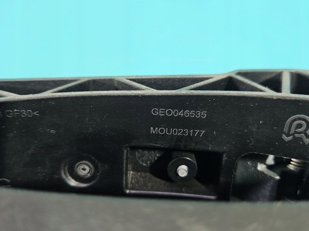 Ручка задній права зовнішня renault express 806079360r двері розсувних Зі Шроту