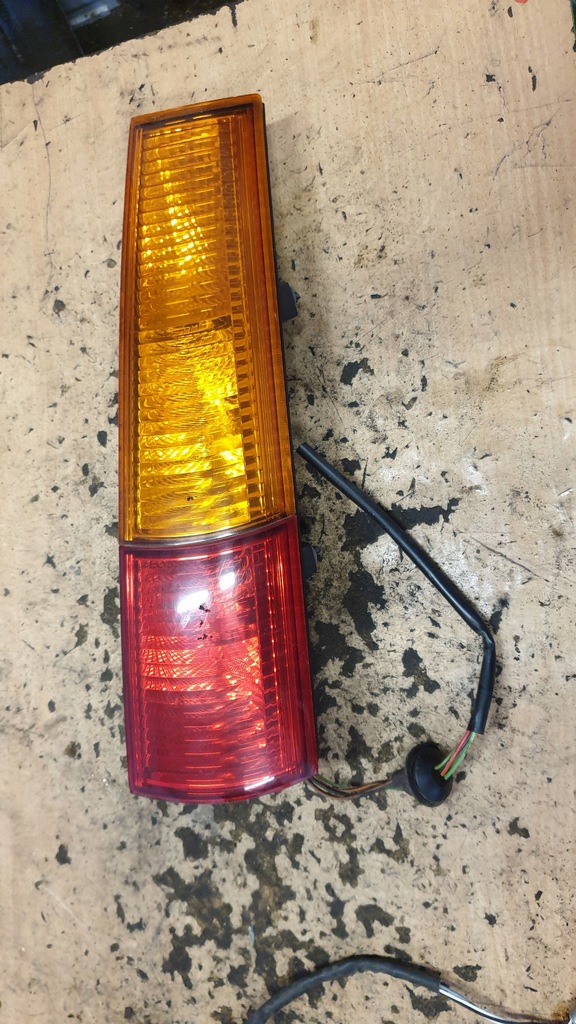 фото №1, Suzuki ignis ii лампа правый задняя europa