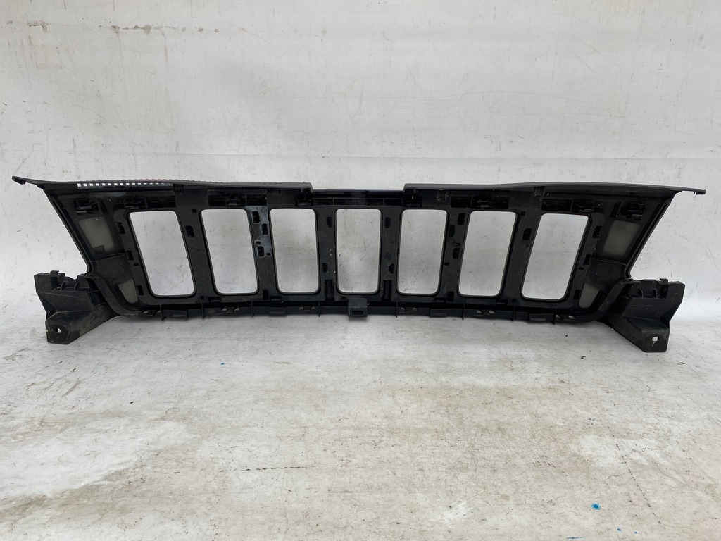 фото №7, Jeep grand cherokee wk2 iv 10- решітка радіатора решітка радіатора перед 57010708