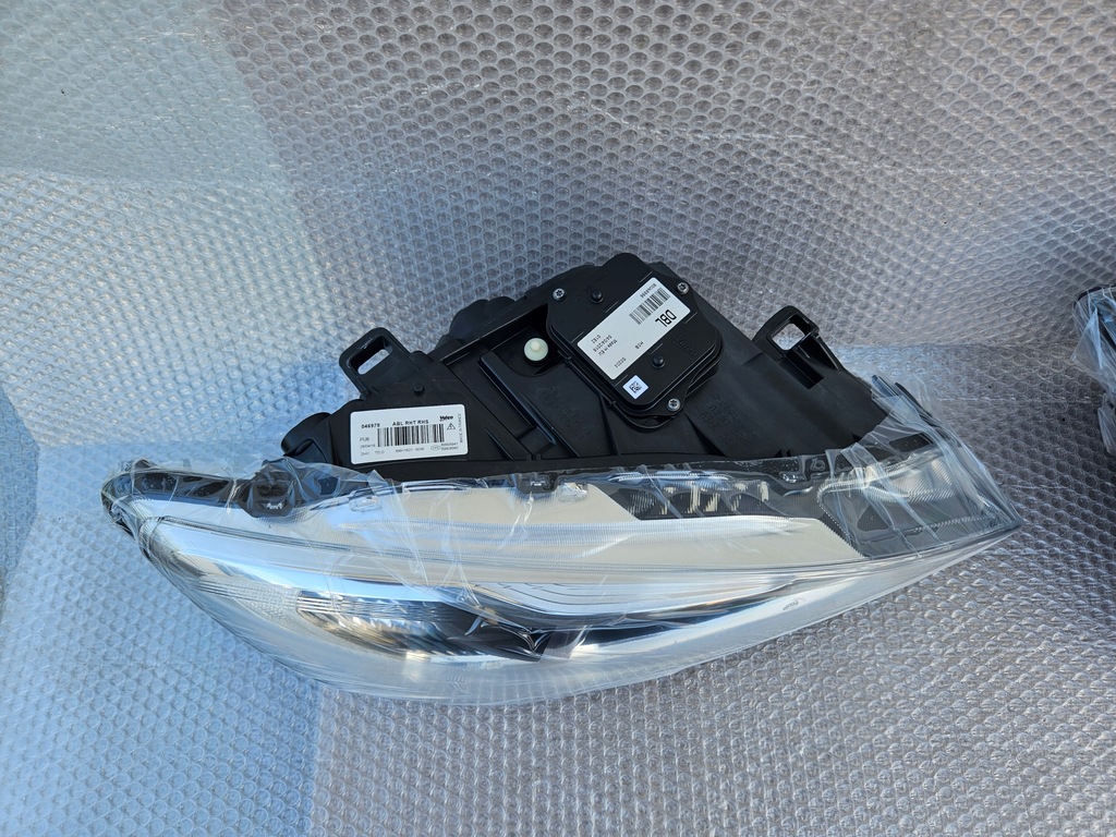 фото №9, Volvo s60 v60 13-18 лампа ксенон перед левая lub правая nowa valeo комплектная