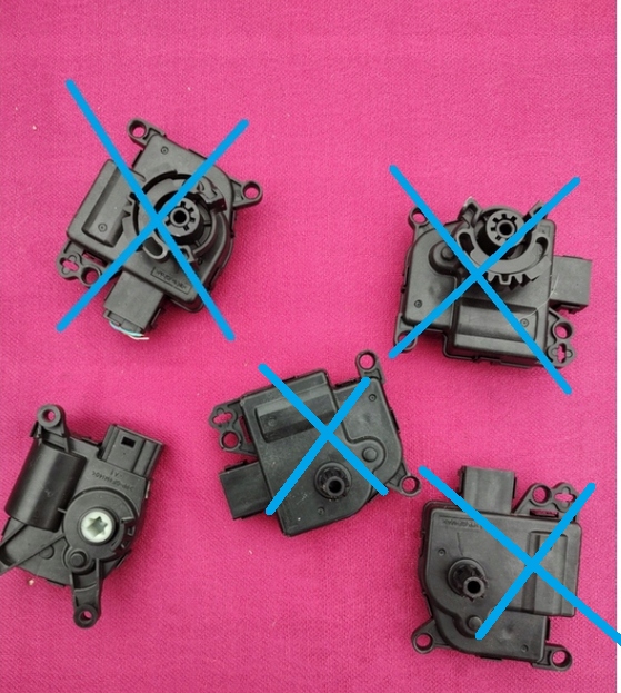 Купити Jeep grand cherokee wk2 моторчик обігрівача