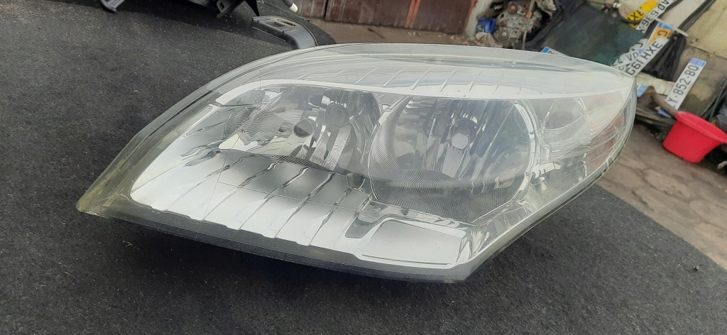 фото №1, Лампа лівий перед передня anglik uk renault megane iii 260600018r