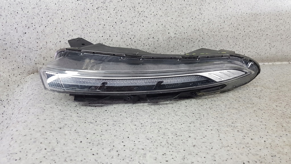 Купить Hyundai bayon 2021 - левый фара drl led 2592