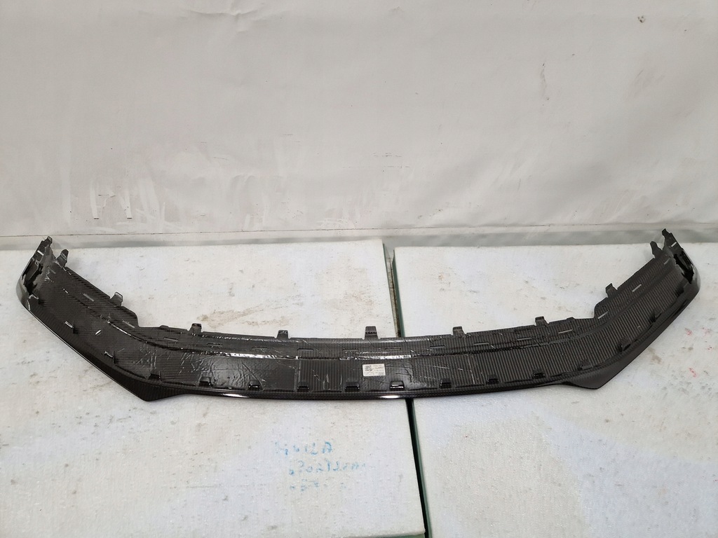 фото №1, Audi r8 4s0807061d карбон накладка спойлер dół бампера 4s0