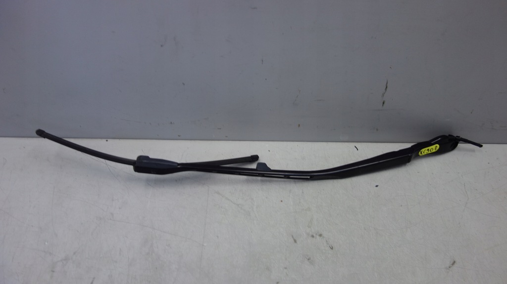 фото №1, Volvo xc90 ii важіль wyecieraczki права 31391847