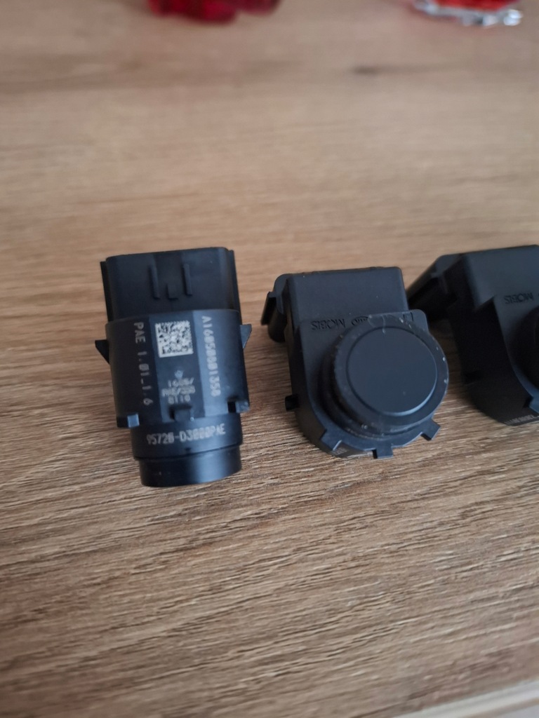 фото №5, Датчик pdc hyundai genesis 95720-d3000 оригинал чёрный mat оригинал