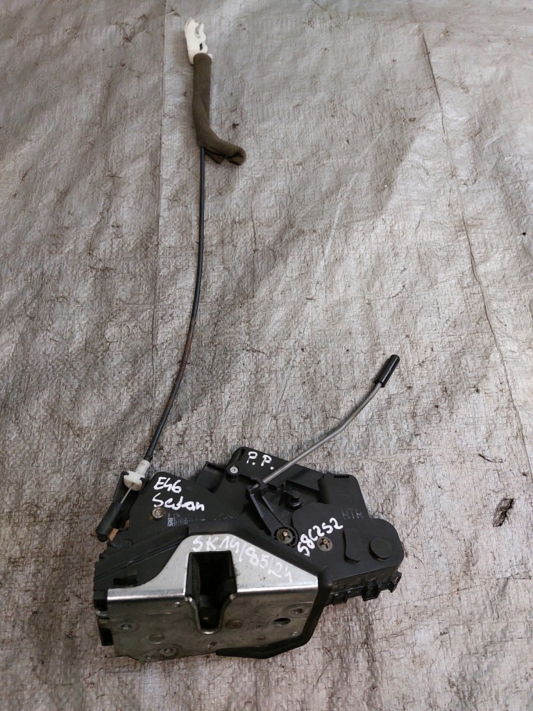 Купити Замок двері передній правий bmw e46 sedan 7pin