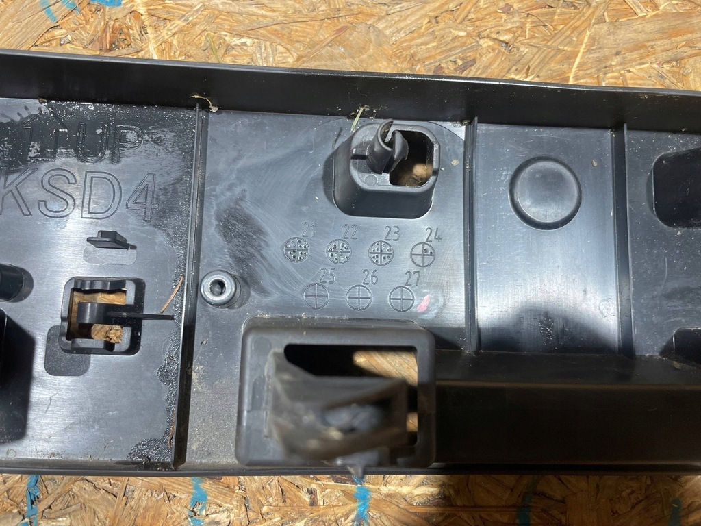 фото №11, Mazda cx5 cx-5 ii 2 kf lift 22-25 молдинг підкладка pod номерний знак перед