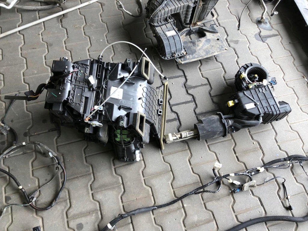 фото №12, Renault trafic iii vivaro сиденья электропроводка салон кондиционер webasto