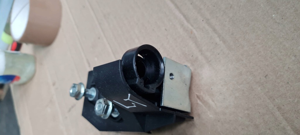 A6 c6 рестайлінг  замок лівий сидіння лівий задній задній спинка 8e0885879 a4 b6 b7 Недорого