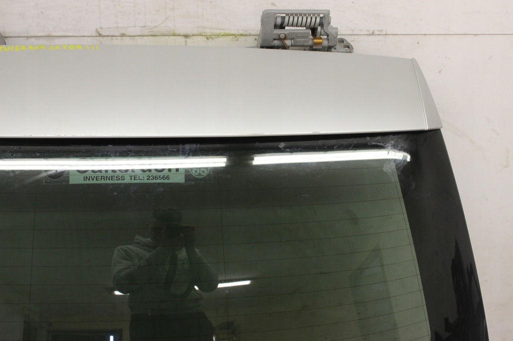 фото №4, Кришка багажника задня + скло bmw 5 e61 kombi 2004r- 354