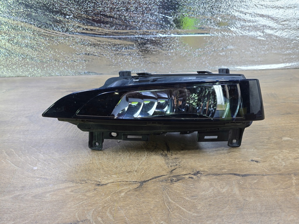 фото №1, Skoda scala 657 противотуманная фара левый 657941699