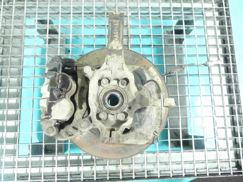 фото №2, Поворотний кулак права ступиця перед 2.0 dci renault koleos