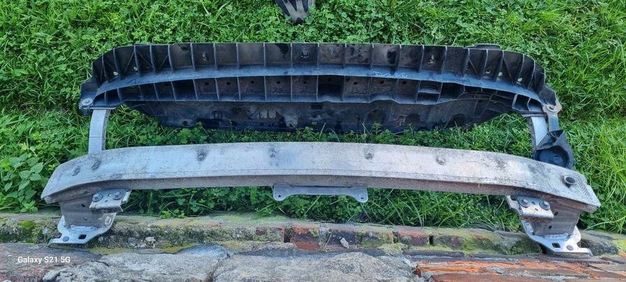 фото №8, Усилитель балка передняя перед peugeot 208